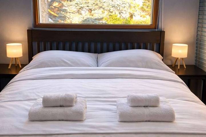 Location de vacances pour 9 personnes, avec Jacuzzi et Jardin dans Port De Ploumanac H Perros Guirec - 2