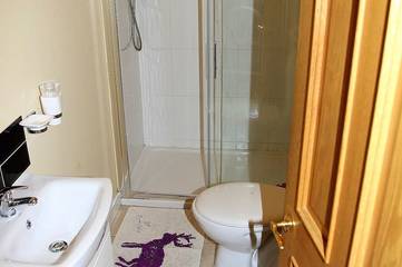 Log Cabin for 4 People in Loch Awe, Scotland, Photo 4