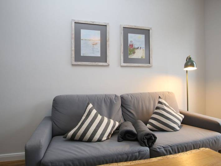 Ganze Ferienwohnung, Sandwall 14, Whg. 4 - Ferienwohnung am Sandwall mit 2- Zimmern auf ca. 40m² mit Meerblick in Nordfriesische Inseln (Schleswig-Holstein) (Schleswig-Holstein), Wyk auf Föhr