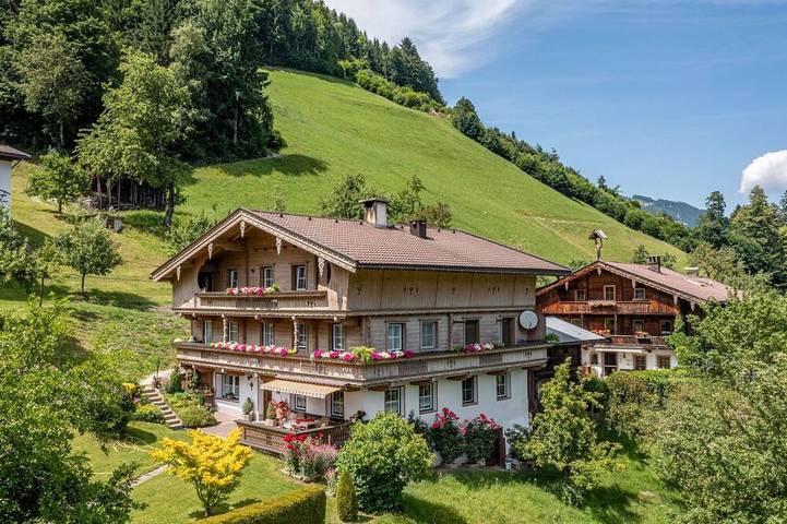 Bauernhof für 8 Personen, mit Balkon und Garten