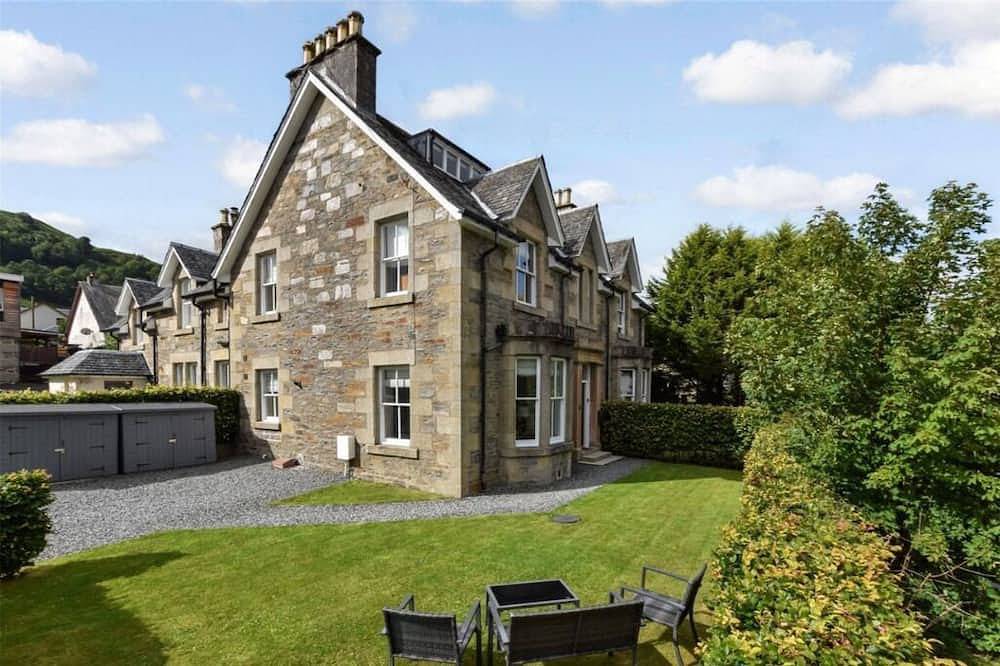 Balmore - 3 Bedroom Townhouse, in the heart of Killin, Scottish Highlands in Killin, Stirling und Umgebung
