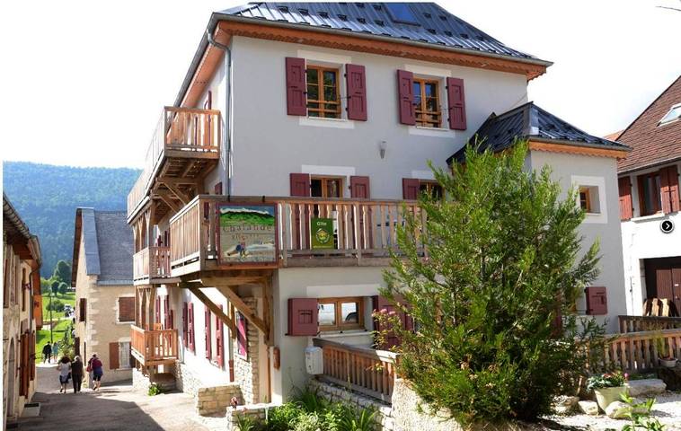 Gîte pour 8 personnes, avec Balcon dans Office De Tourisme D Autrans