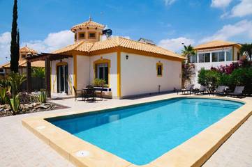 Chalet para 4 personas, con jardín además de jacuzzi y piscina en Provincia de Murcia