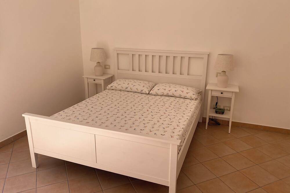 Entire apartment, The Secret Garden in Capo d'Orlando, Messina Province