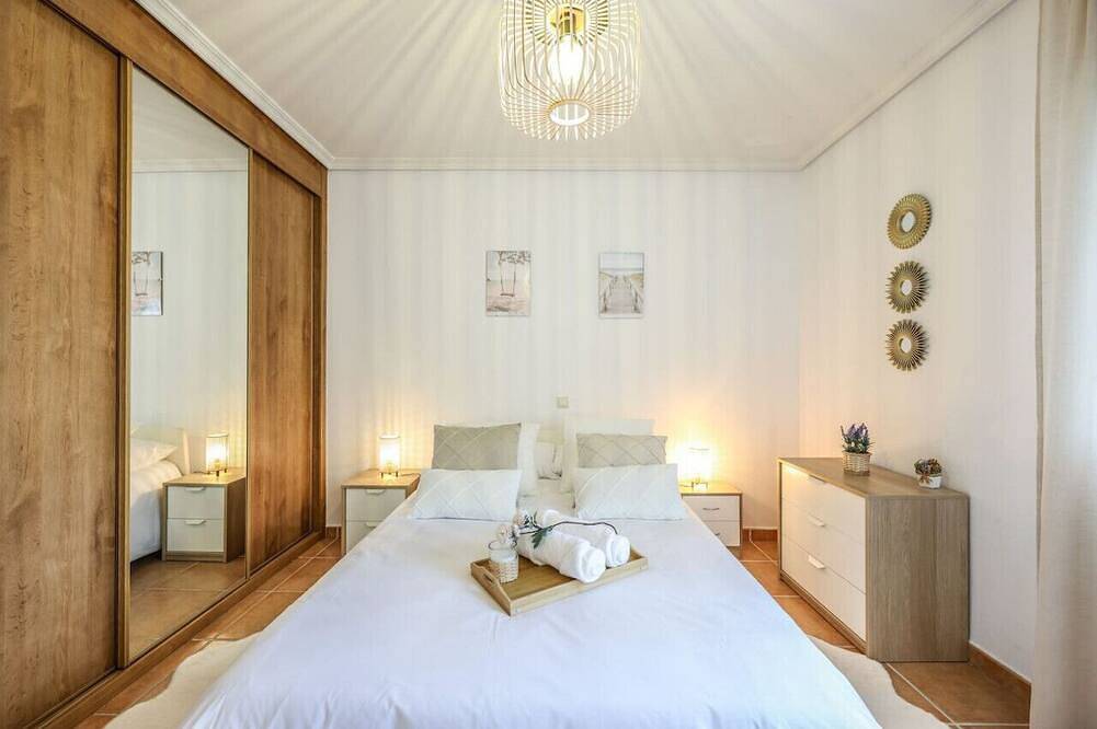 Apartamento entero, Relaxing Getaway 15` from Toledo in Cobisa, Provincia de Toledo