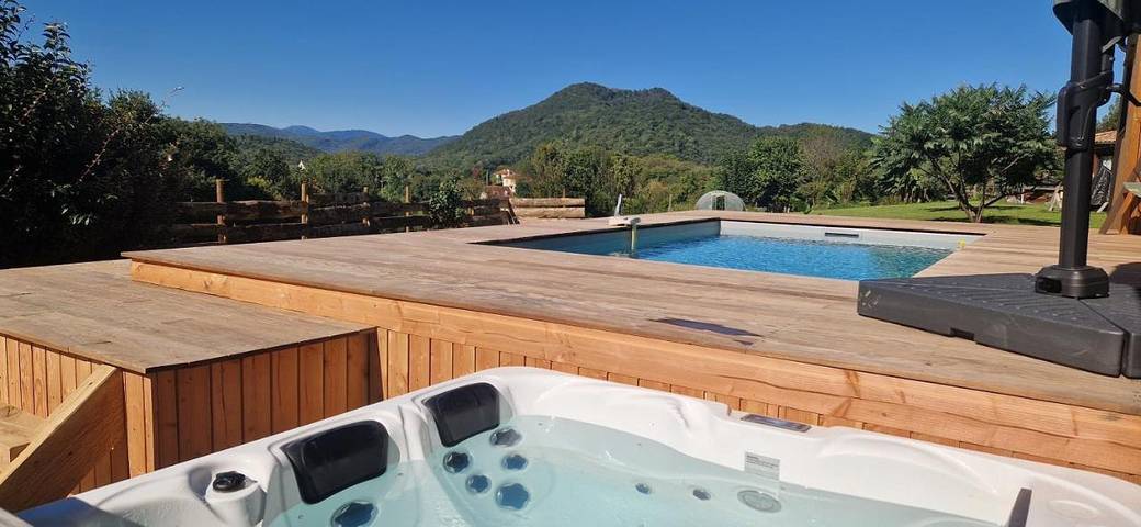 Location de vacances pour 8 personnes, avec jacuzzi ainsi que piscine et jardin à Estadens - 4