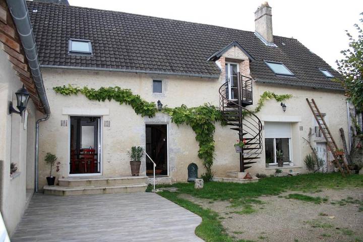 Location de vacances pour 11 personnes, avec Jacuzzi et Terrasse ainsi que Jardin et Piscine à Chitenay - 4