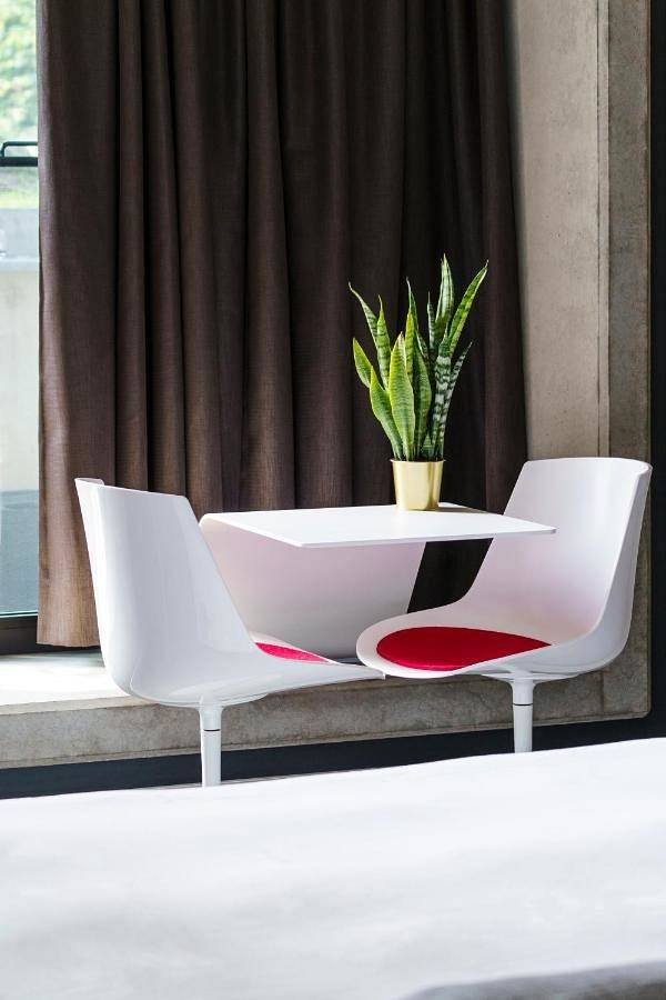 Location de vacances pour 2 personnes, avec jardin ainsi que jacuzzi et sauna à Opglabbeek - 4