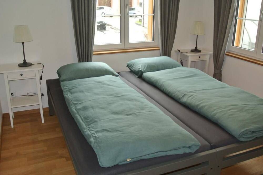 Ganze Wohnung, Blaues Haus in Schwende, Zürich Voralpen