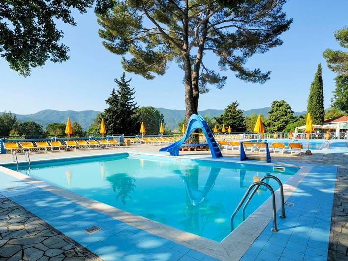 Location de vacances pour 4 personnes, avec Terrasse ainsi que Piscine et Sauna à Villanova d'Albenga - 2