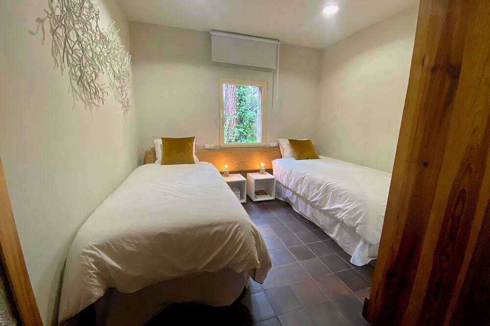 Villa de lujo en el Paraíso con piscina y gimnasio a orillas del pantano in Valdemorillo, Provincia de Madrid