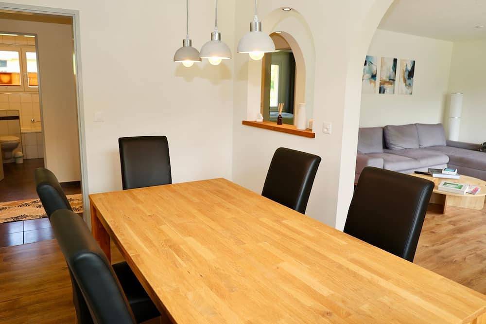 Ganze Wohnung, Panoramablick in Ennetbühl, Nesslau