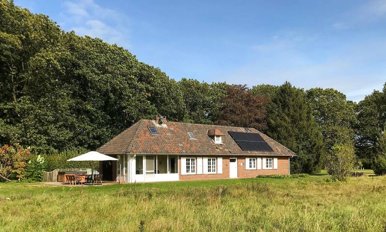 Ferienhaus für 8 Personen, mit Terrasse und Garten in Limburg (Belgien)
