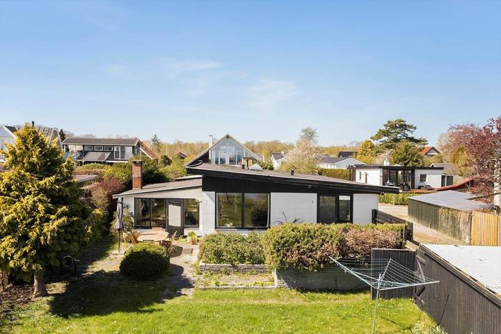 Feriehus for 8 personer, med have og terrasse - 1