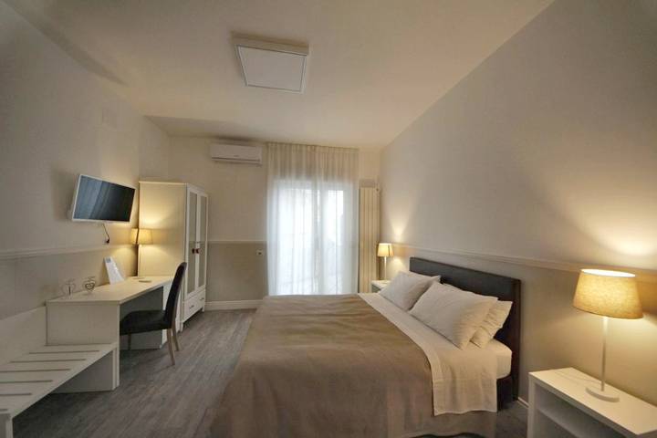 Chambre d’hôte pour 3 personnes, avec terrasse et vue à Bari - 2