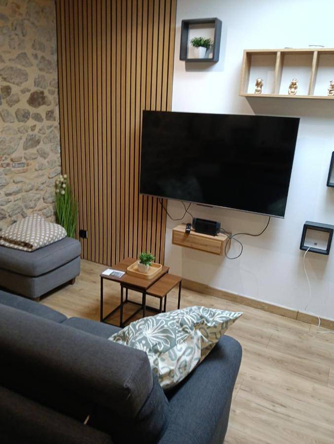 Maison atypique centre bourg 15kms du Pdf et Parc Maulévrier in Mauléon, Vallée de la Loire