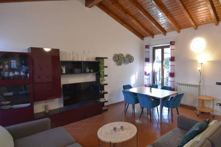 Villa für 5 Personen, mit Balkon und Garten in Comune di Luino - 2