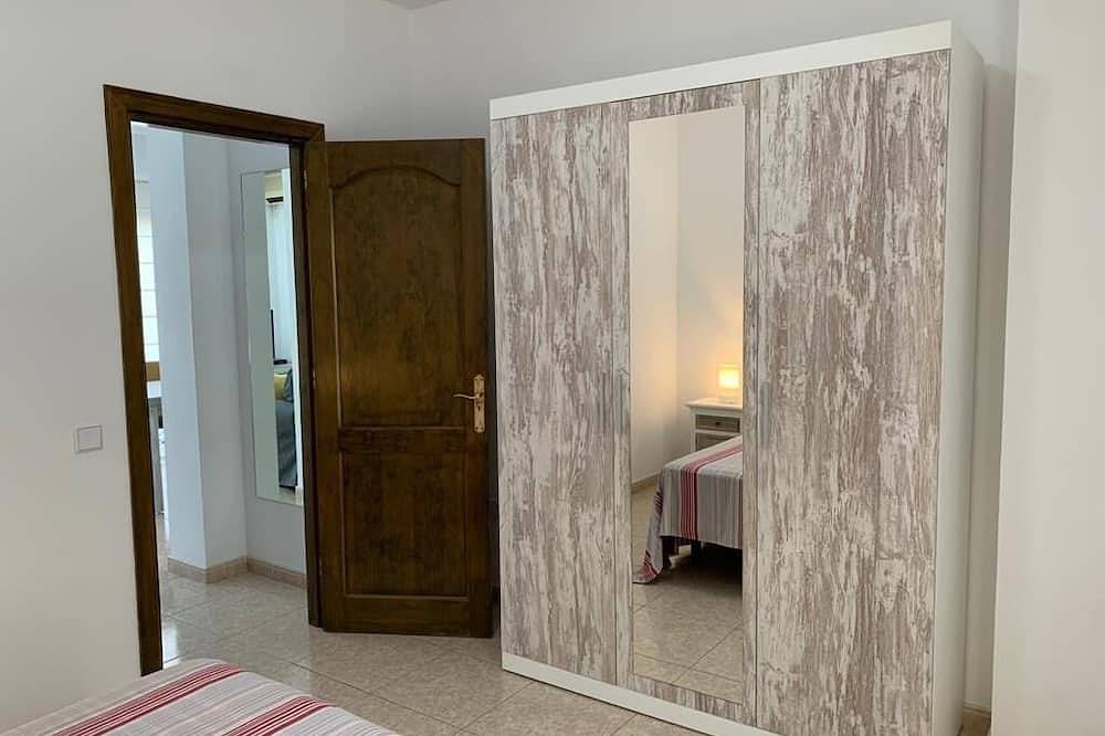 Entire apartment, Sea Breeze Apartment beachfront with spectacular views in Playa de Gran Tarajal, Gran Tarajal