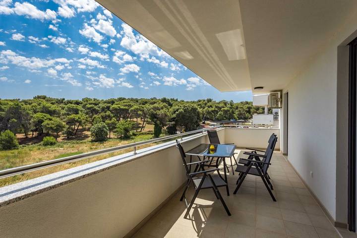 Gîte pour 5 personnes, avec Balcon à Premantura - 4