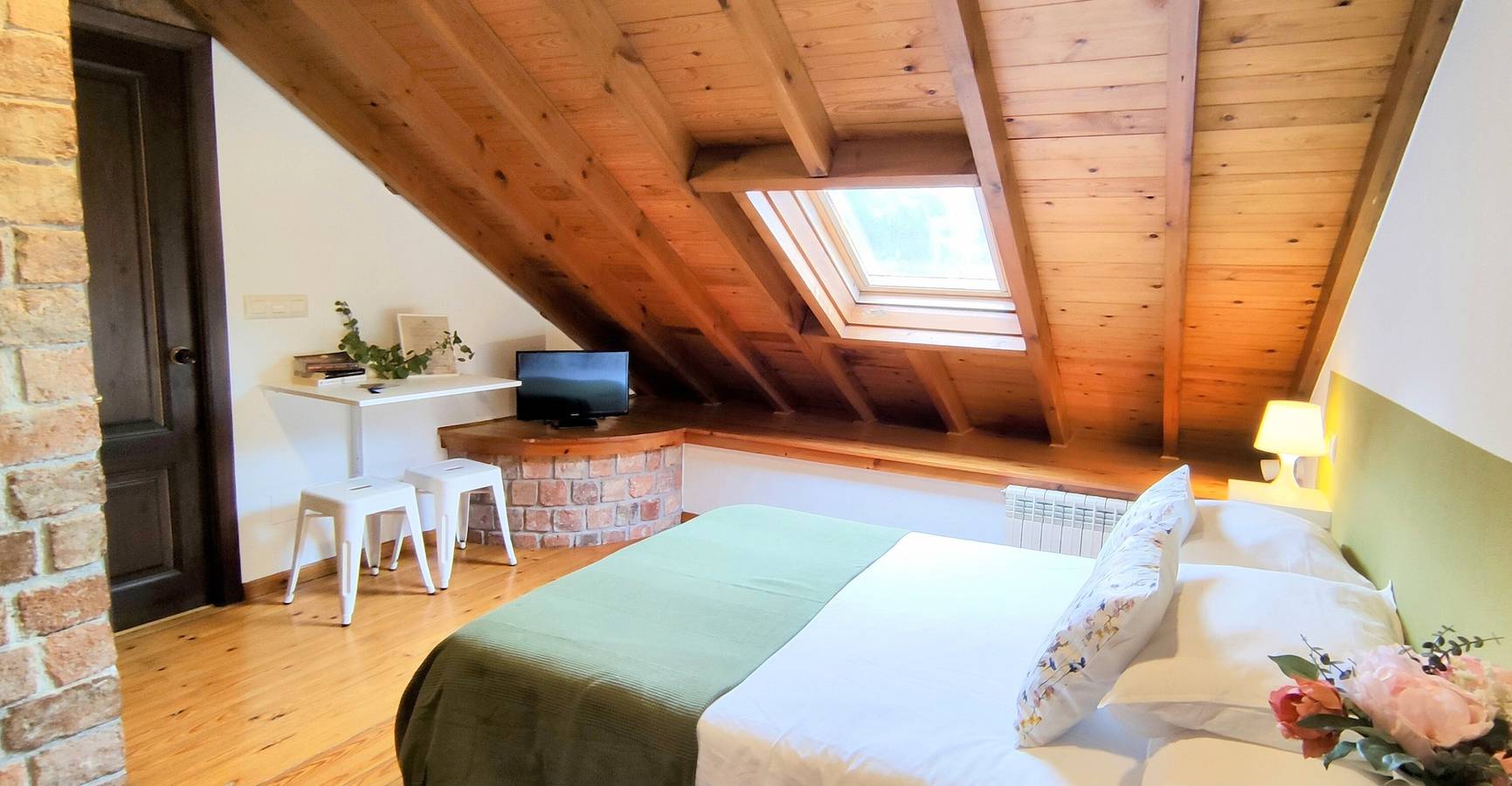 Appartement entier, Appartement 'Florenta G4' avec vue sur les montagnes, jardin partagé et Wi-Fi in Cangas de Onís, Côte Cantabrique