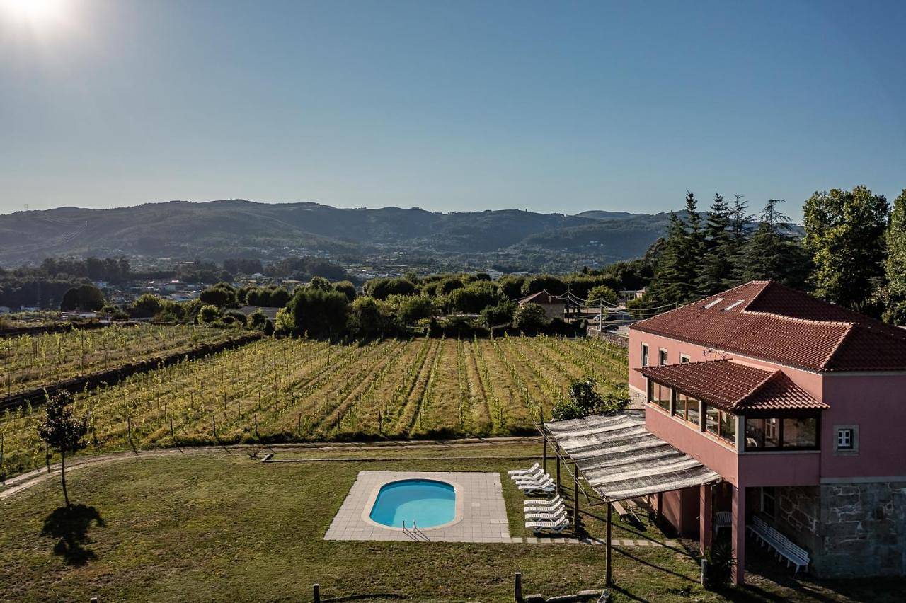 Five-Bedroom House in Coucieiro, Distrito de Braga