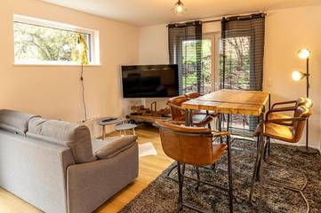 Location de vacances pour 6 personnes, avec terrasse à Saint-Pierre-Bois