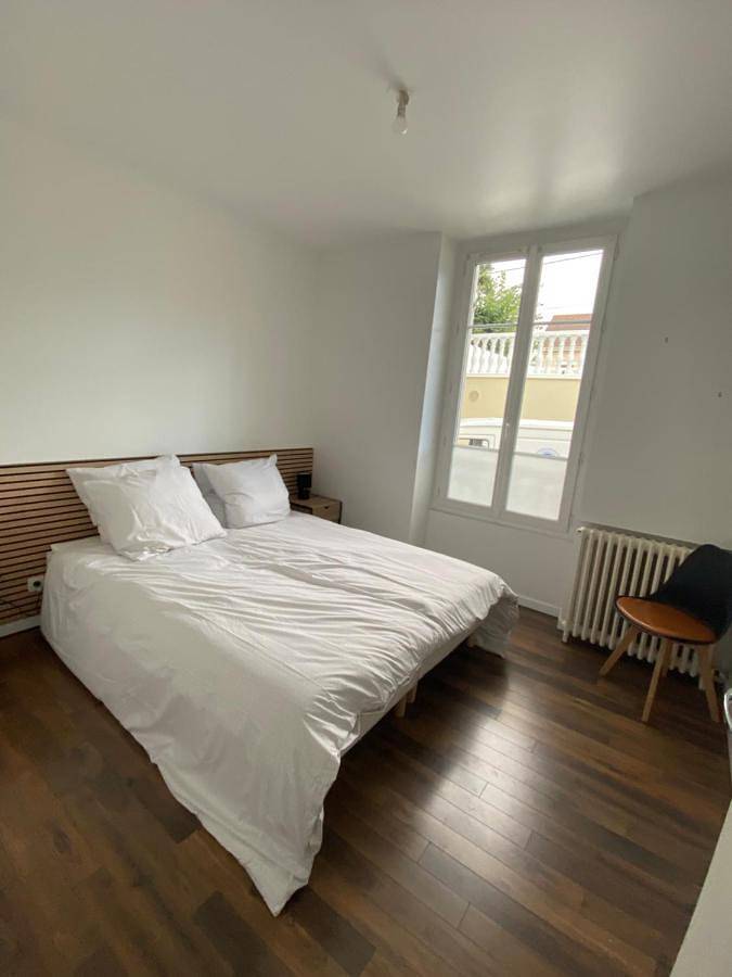 Appartement entier, One-Bedroom Apartment in Champlan, Essonne