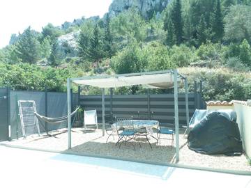 Gîte pour 4 personnes, avec jardin à Roquefort-des-Corbières