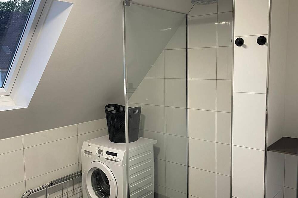Ganze Wohnung, Mio’s Moderne Dg. Wohnung in Zentrale Lage in Gelsenkirchen, Ruhrgebiet