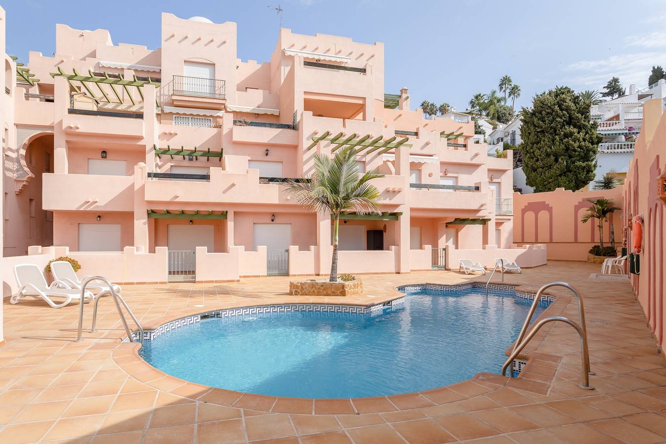Appartement entier, Appartement de vacances "Ibn Sadi 8 Playa Burriana" près de la plage avec terrasse in Playa de Burriana, Nerja
