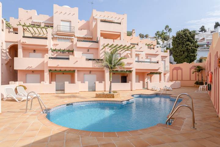 Entire apartment, Holiday Apartment "Ibn Sadi 8 Playa Burriana" Close to the Beach with Terrace in Playa de Burriana, Nerja