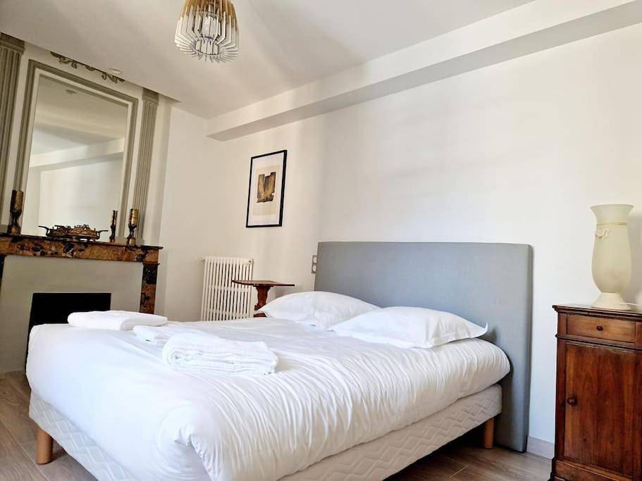 Four-Bedroom House in Saint-Côme-d'Olt, Parc naturel régional de l'Aubrac