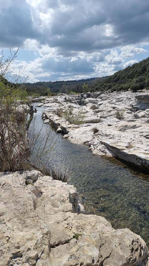 Gîte pour 40 personnes, avec terrasse ainsi que piscine et jardin, adapté aux familles dans La Ceze La Roque Sur Ceze - 4