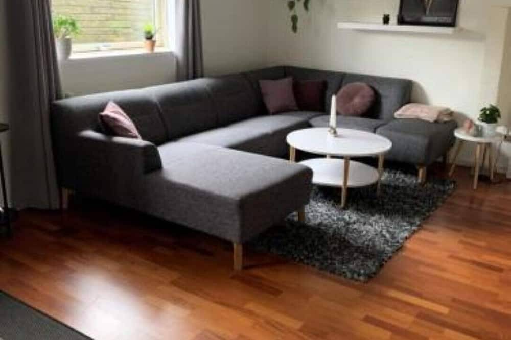 Ganze Wohnung, Villa Toften. Modern Garden Level Flat. 2 Bedroom Near Lake in Skanderborg