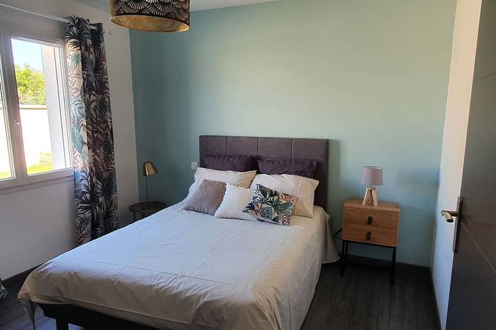 Location de vacances pour 6 personnes, avec jardin et terrasse, animaux acceptés à Saint-Michel-en-l'Herm - 3