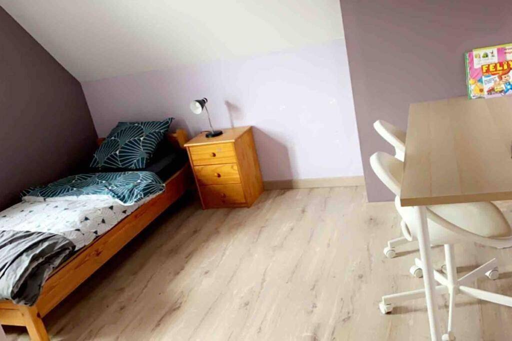 Appartement entier, Two-Bedroom Apartment in Erquinghem-Lys, Région de Lille