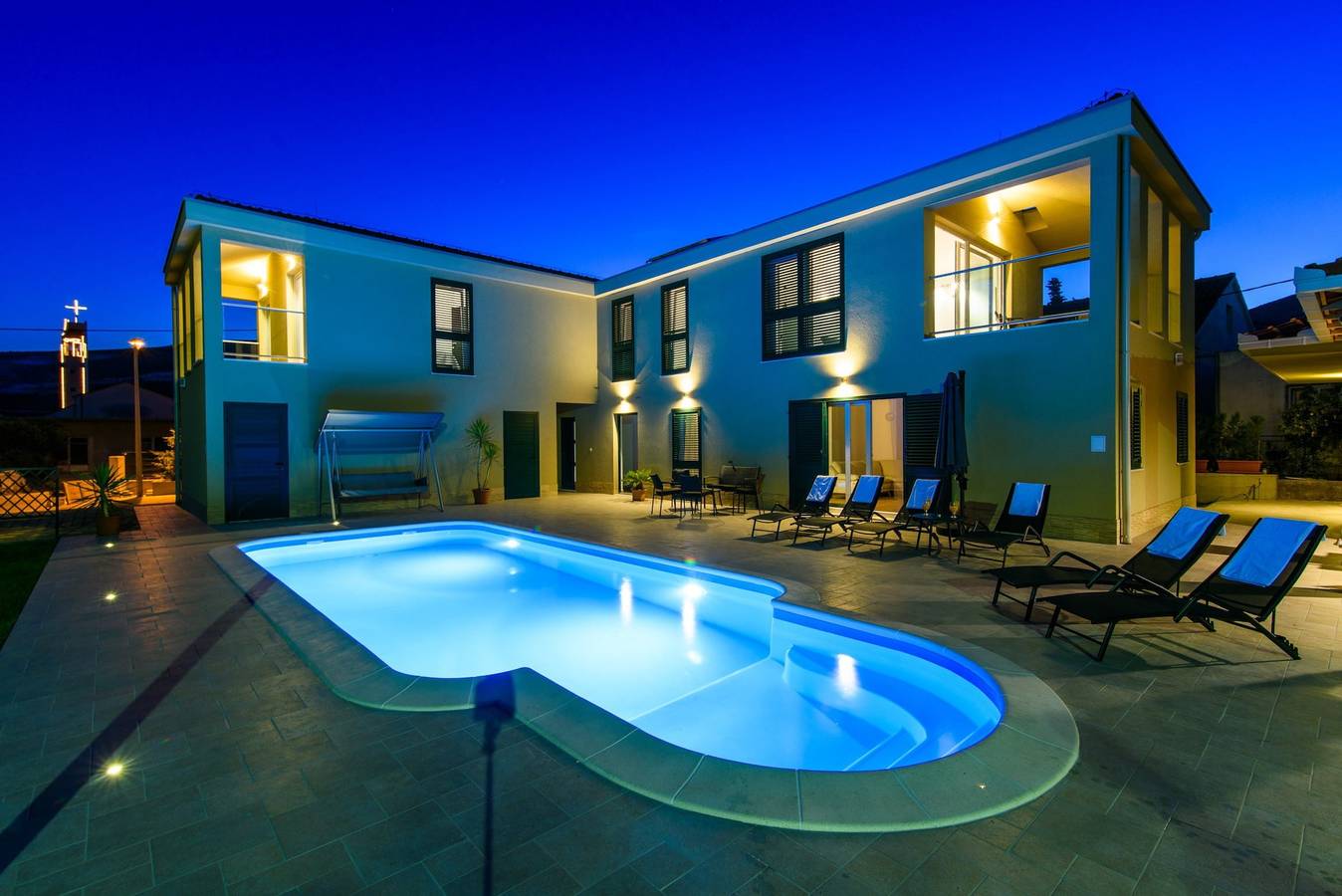 Komfortables Haus mit Terrasse und Meerblick Plano, Trogir K-23937 in Plano (Kroatische Adria), Split-Dalmatien