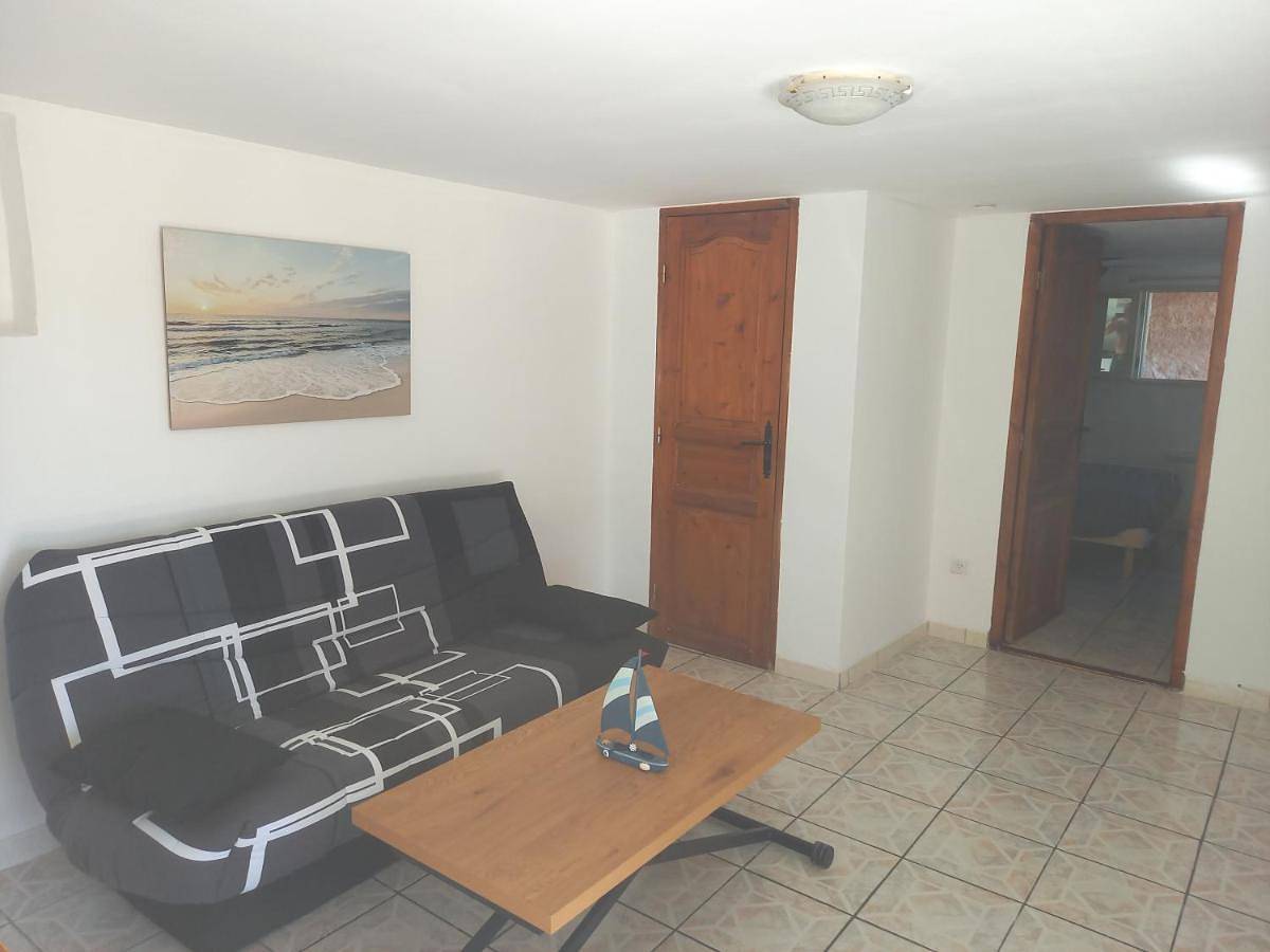 Appartement entier, Vue magnifique, jardin et petit cocon en provence in Peypin, Côte méditerranéenne (France)