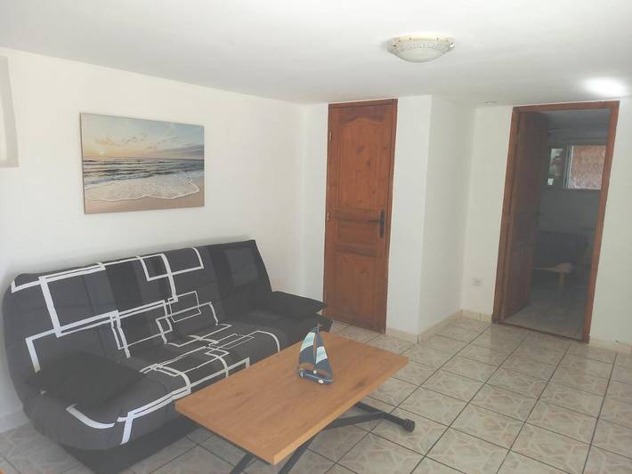 Gîte pour 4 personnes, avec terrasse ainsi que vue et jardin, animaux acceptés à Peypin - 3
