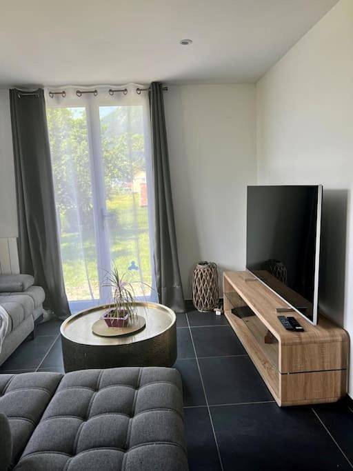 Location de vacances pour 8 personnes, avec vue et balcon à Marignier - 3