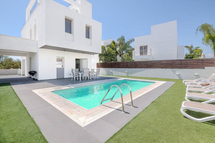 Holiday rental for 6 people, with Terrace and Garden in Ayia Napa