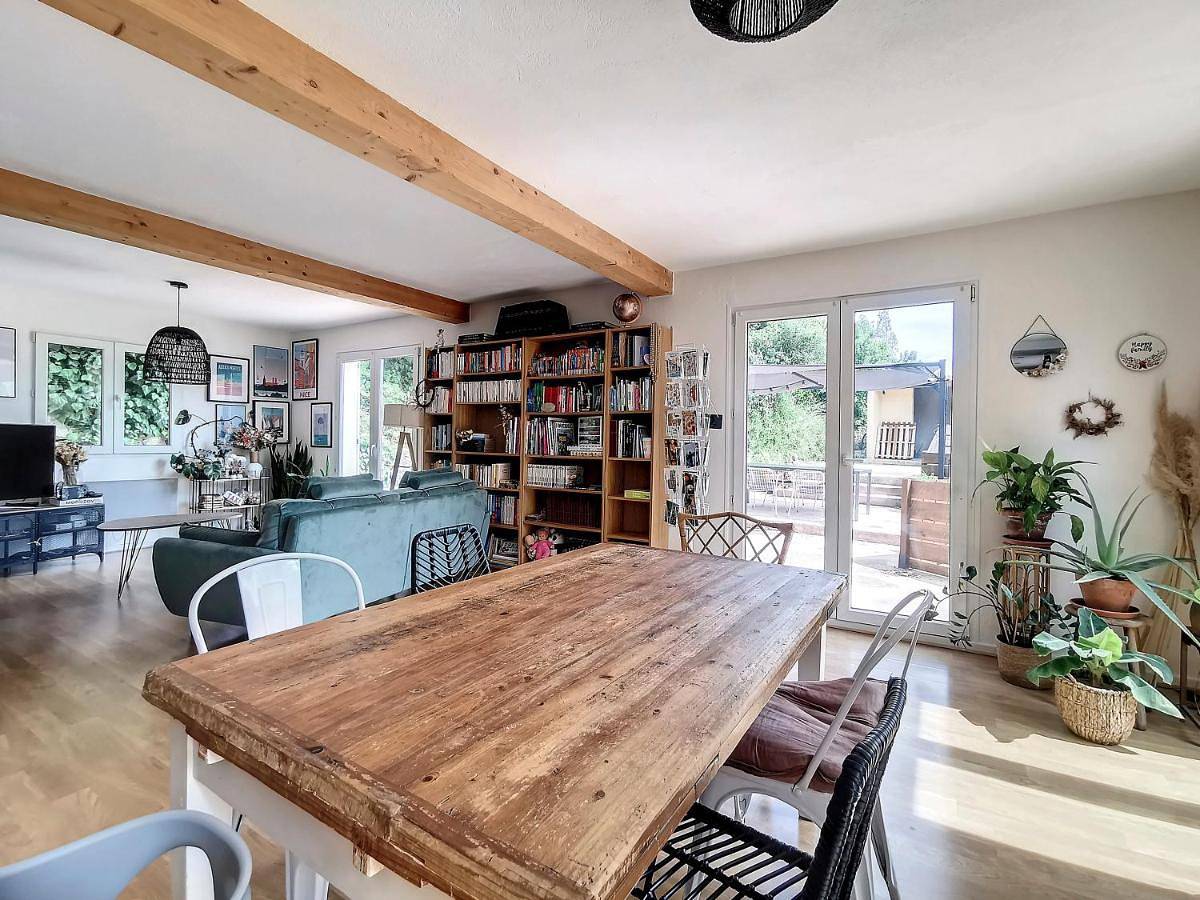 Three-Bedroom Villa in Colomars, Côte méditerranéenne (France)