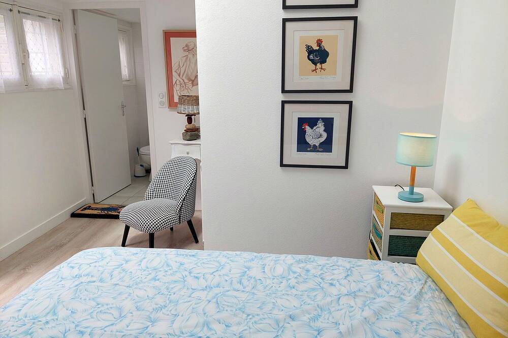 Holiday Home in Camaret near Sandy Beaches in Camaret-sur-Mer, Iroise