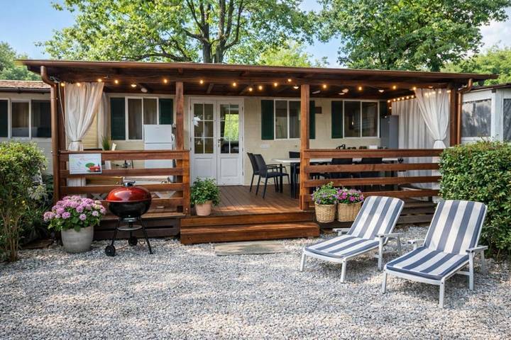 Campeggio per 5 persone, con giardino e panorama nonché piscina per bambini e piscina, con animali domestici - 1