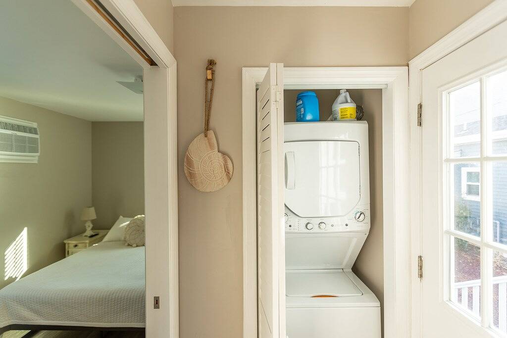 Seaside Cottage: A 'Myshorecottage' Property in Toms River, Ocean County