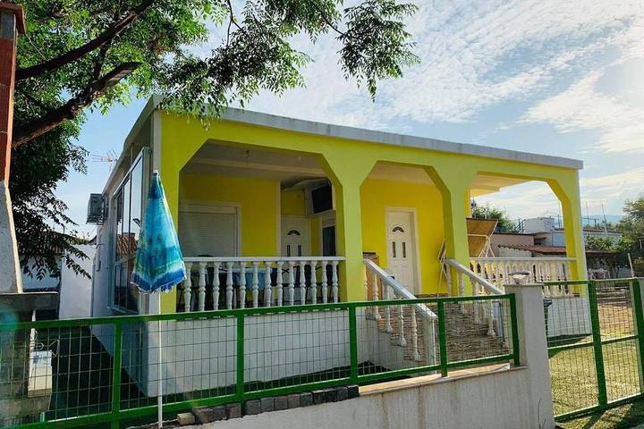 Villa per 9 persone, con panorama e terrazza nonché giardino, con animali domestici - 1