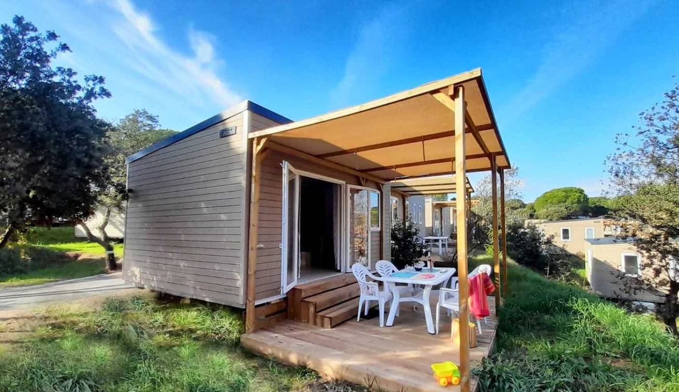 Camping 5 étoiles - Parc aquatique - ef0ab0 in Le Muy, Draguignan region