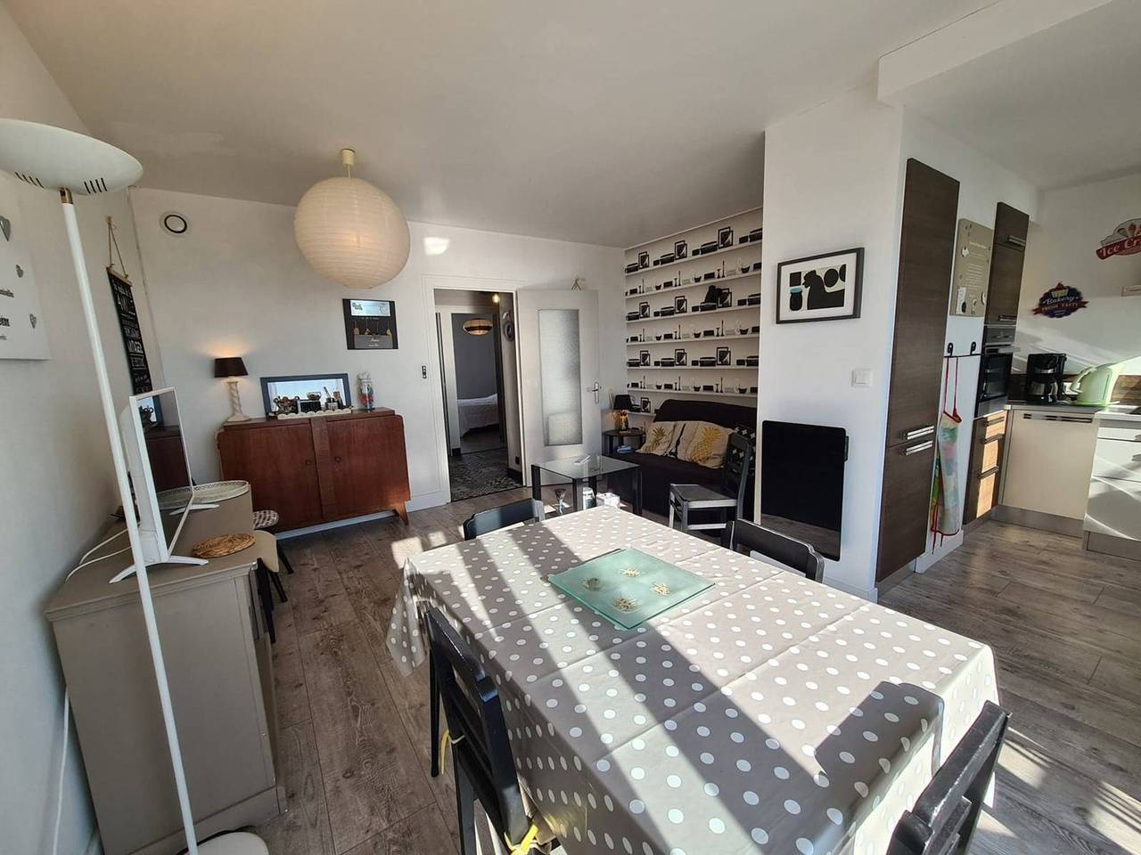 Appartement entier, Appartement moderne 3 pièces, 6 couchages, parking, proche plage in Saint-Jean-de-Monts, Vendée