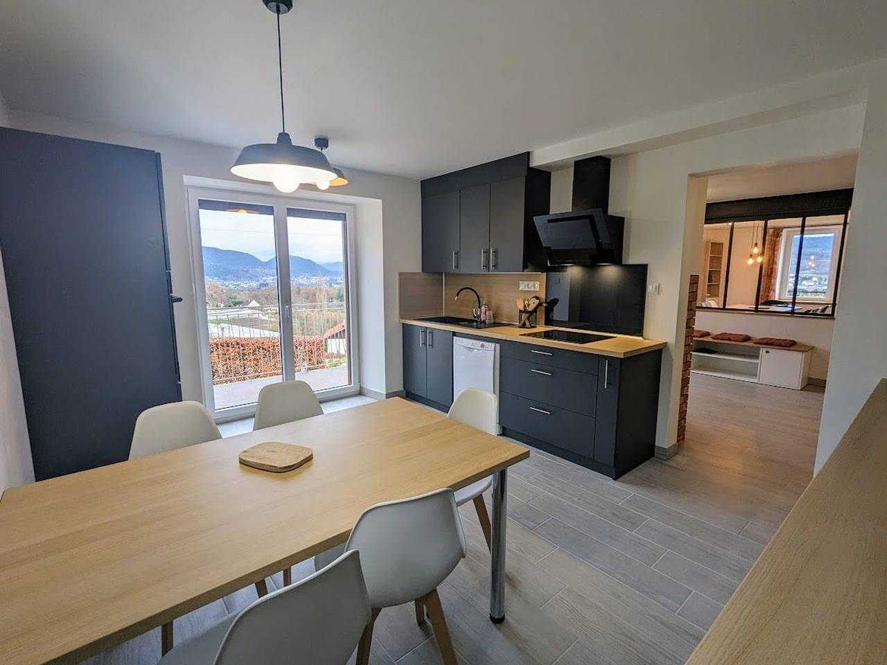 Appartement entier, Maison rénovée près des Hautes Vosges, idéale pour activités nature in Saint-Nabord, Région d'Épinal