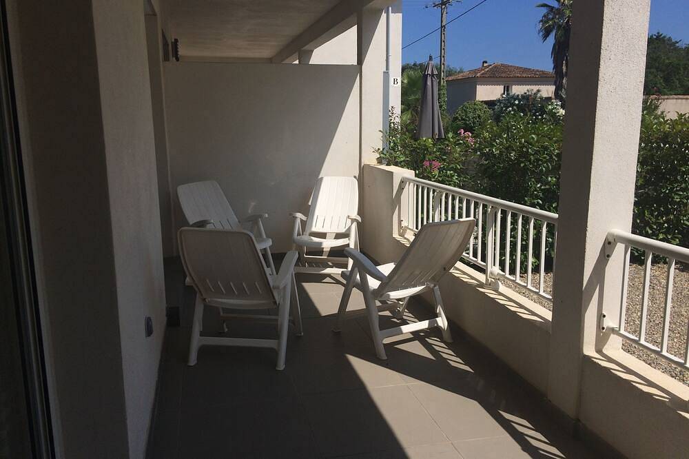 Appartement entier, 2 chambres bord de plage in Poggio-Mezzana, Arrondissement de Corte